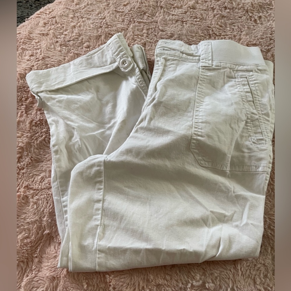 Ladies white Capri pants